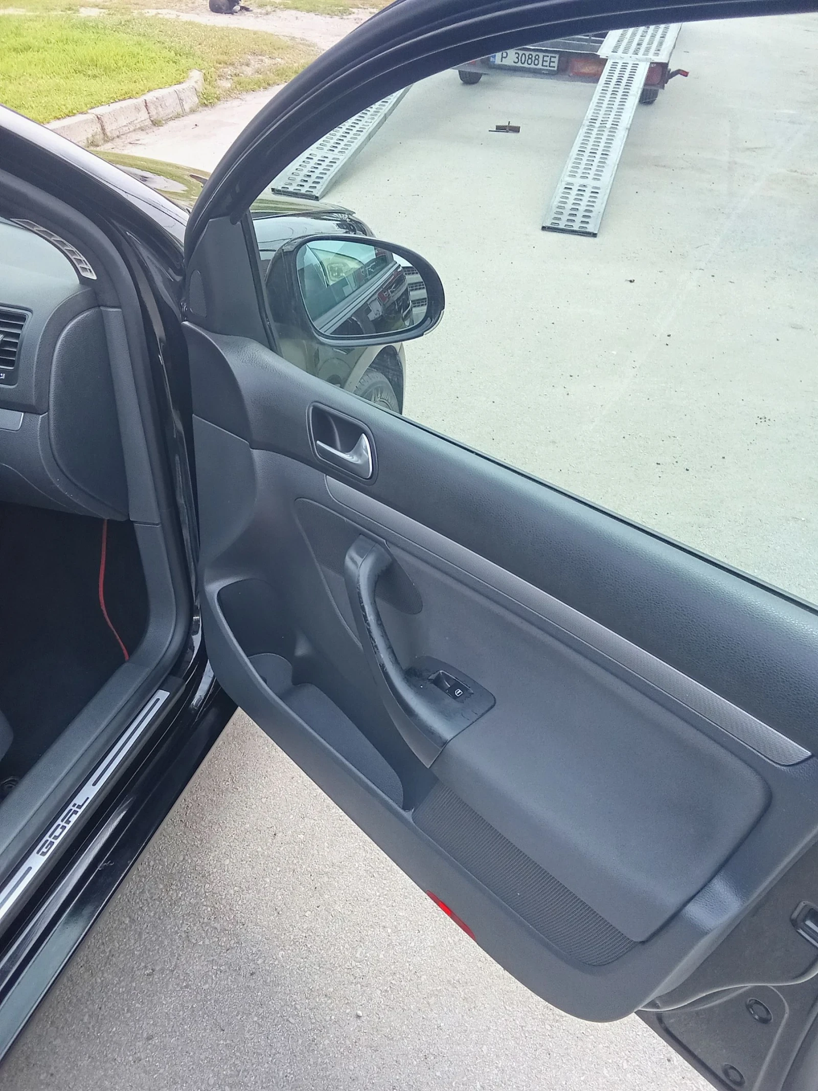 VW Golf 1.9TDI, снимка 7 - Автомобили и джипове - 54831646