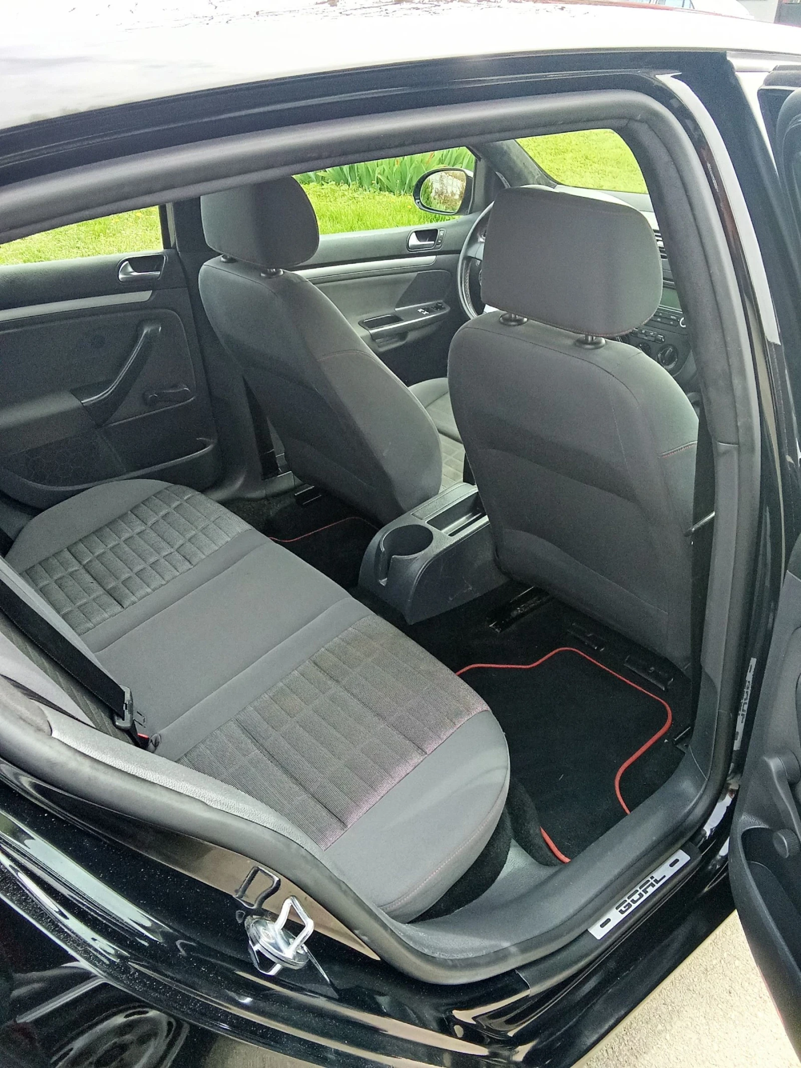 VW Golf 1.9TDI, снимка 9 - Автомобили и джипове - 54831646