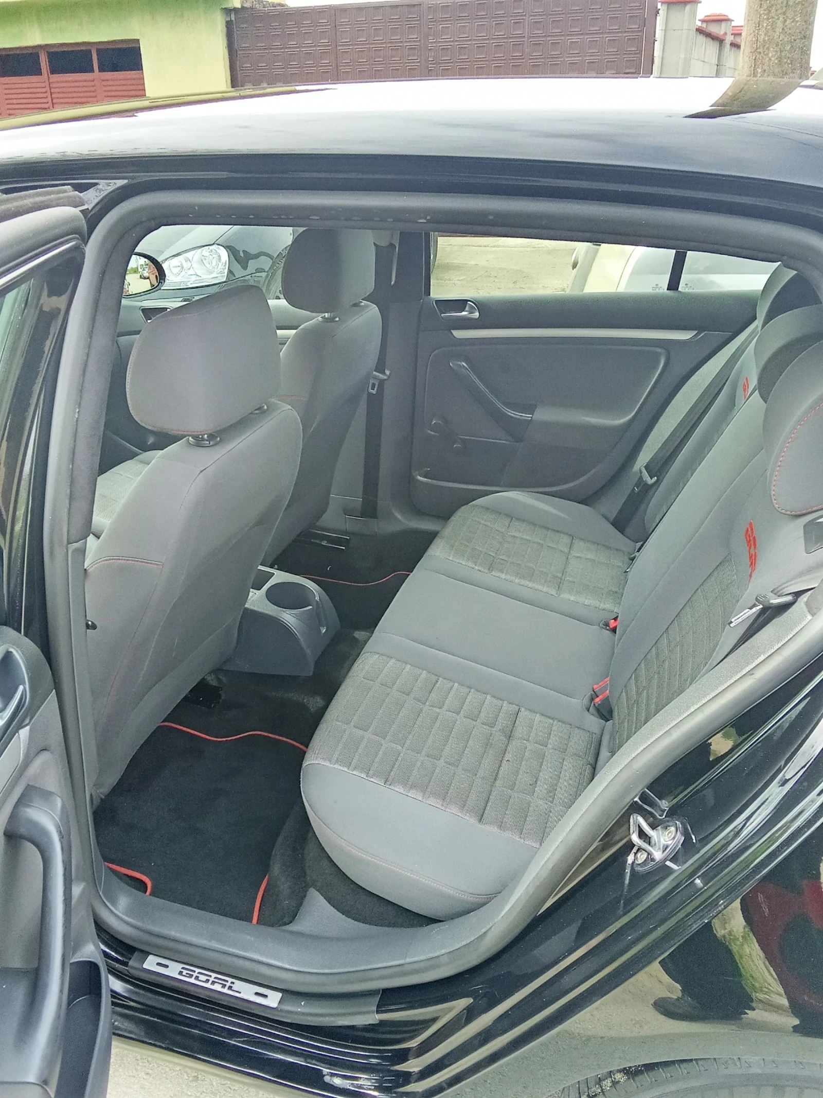 VW Golf 1.9TDI, снимка 12 - Автомобили и джипове - 54831646