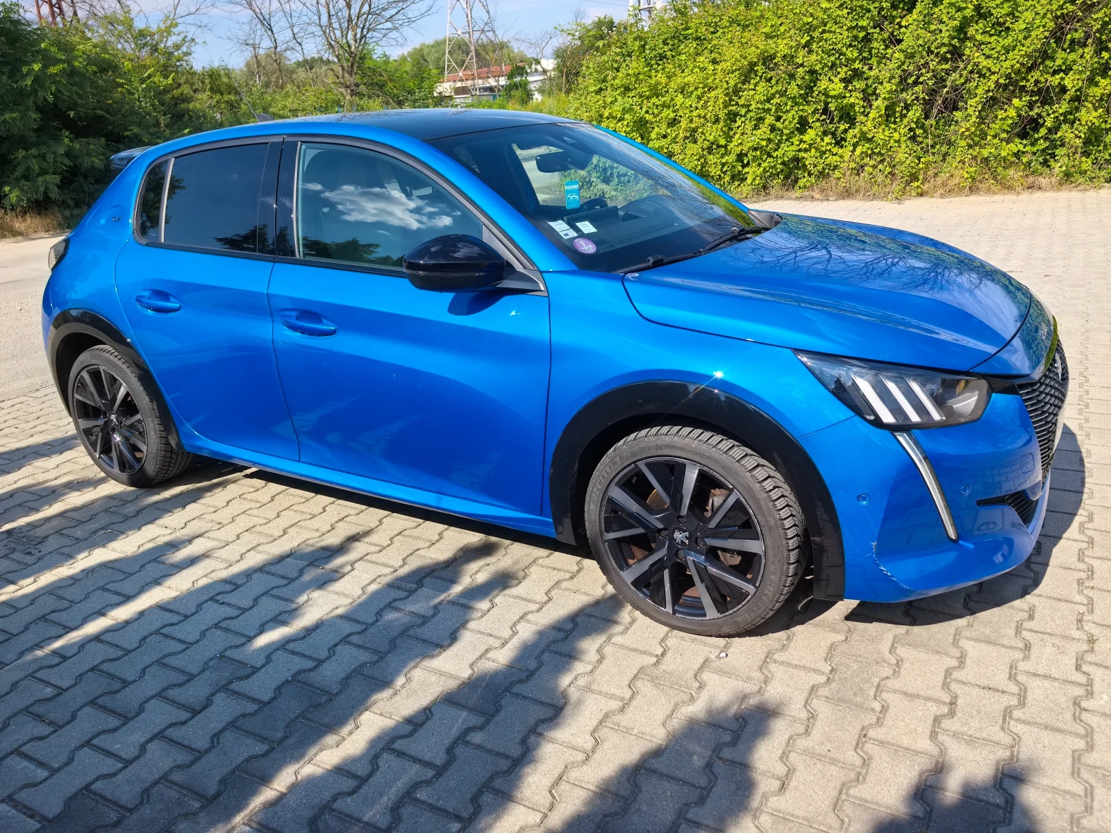 Peugeot 208 GT line Автоматик , снимка 5 - Автомобили и джипове - 54980759