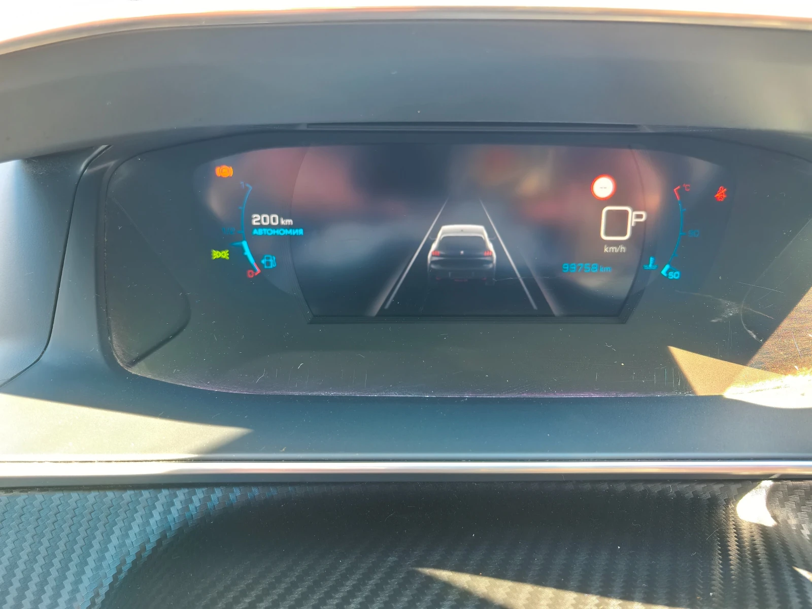 Peugeot 208 GT line Автоматик , снимка 12 - Автомобили и джипове - 54980759