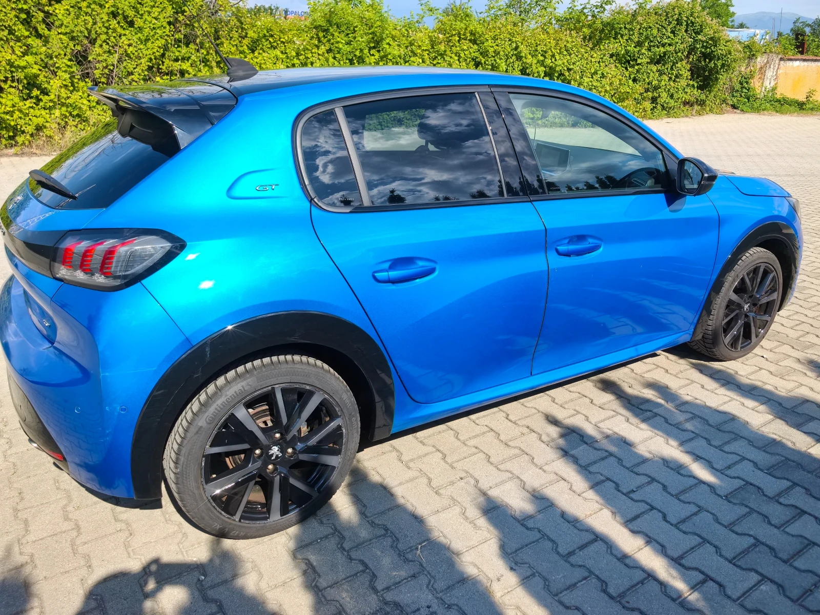 Peugeot 208 GT line Автоматик , снимка 6 - Автомобили и джипове - 54980759