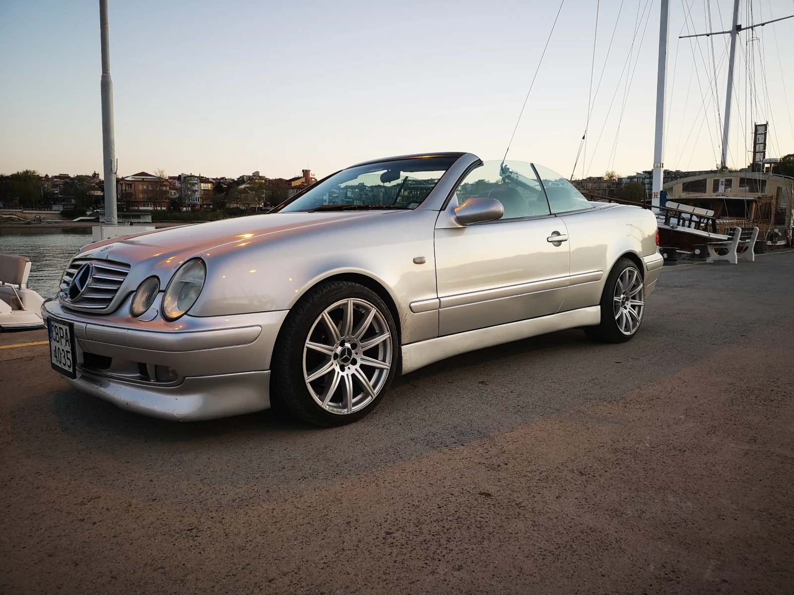 Mercedes-Benz CLK 320 , снимка 4 - Автомобили и джипове - 55157997