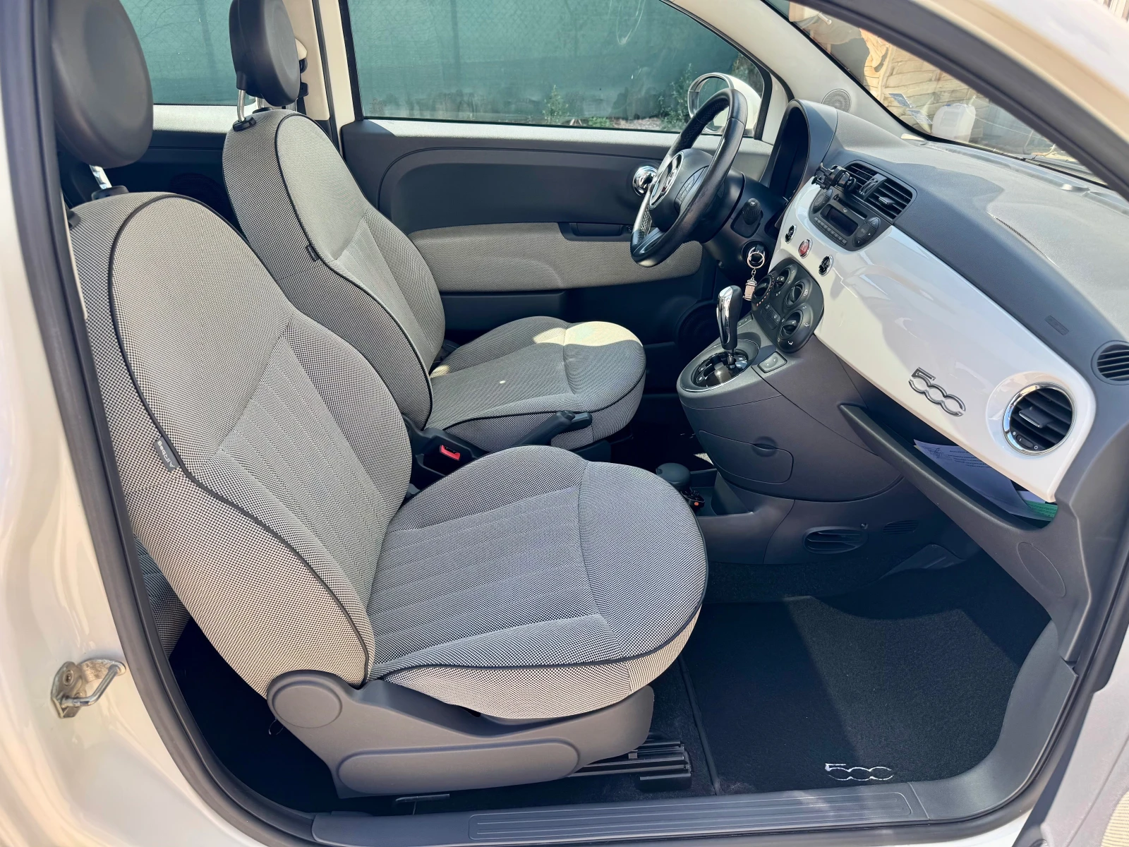 Fiat 500 LAUNGE АВТОМАТИК 103000км ПАНОРАМА ТОП-СЪСТОЯНИЕ, снимка 12 - Автомобили и джипове - 55446238