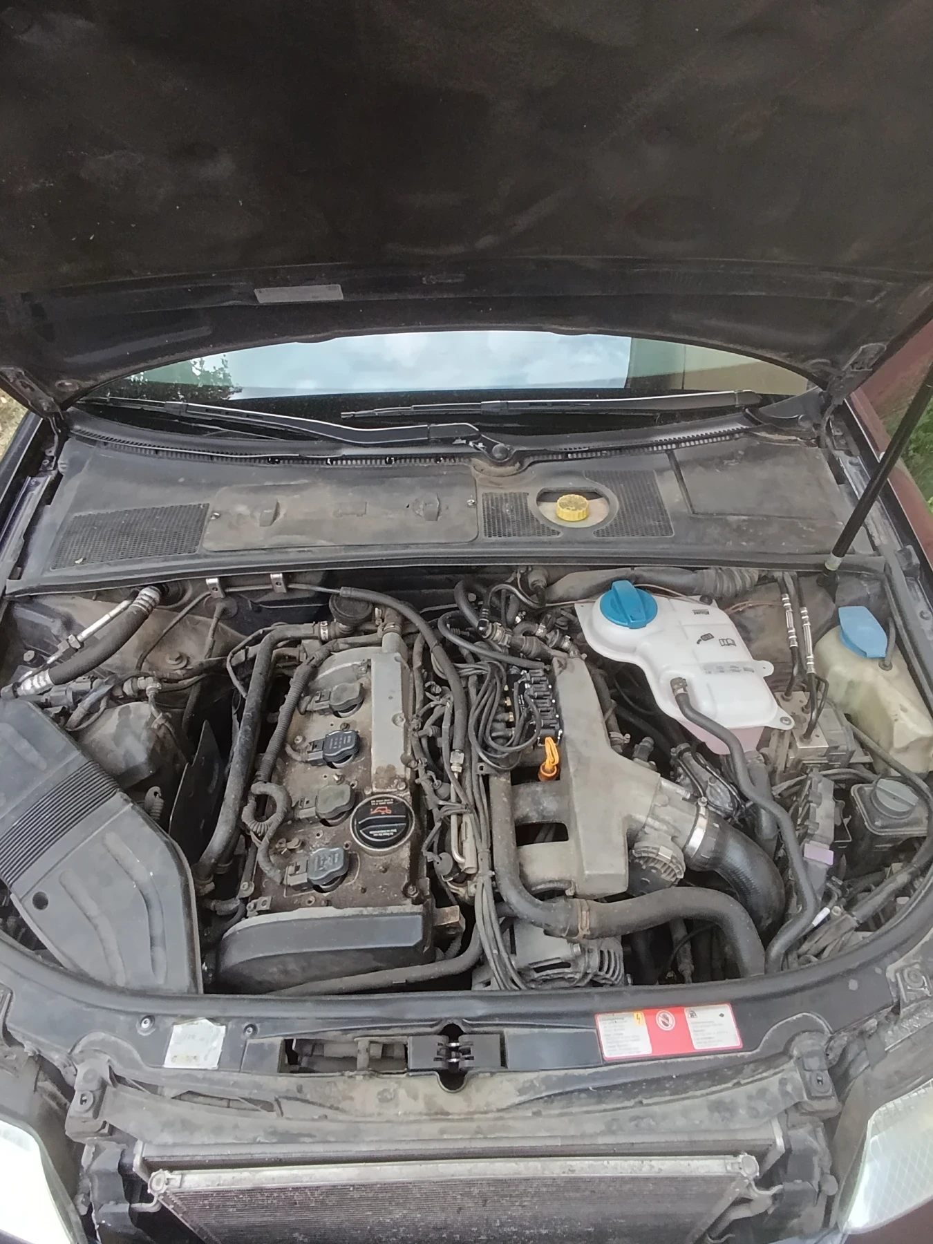 Audi A4  B6 Avant 1.8Т Quattro 4x4 ГАЗ, снимка 15 - Автомобили и джипове - 55599458