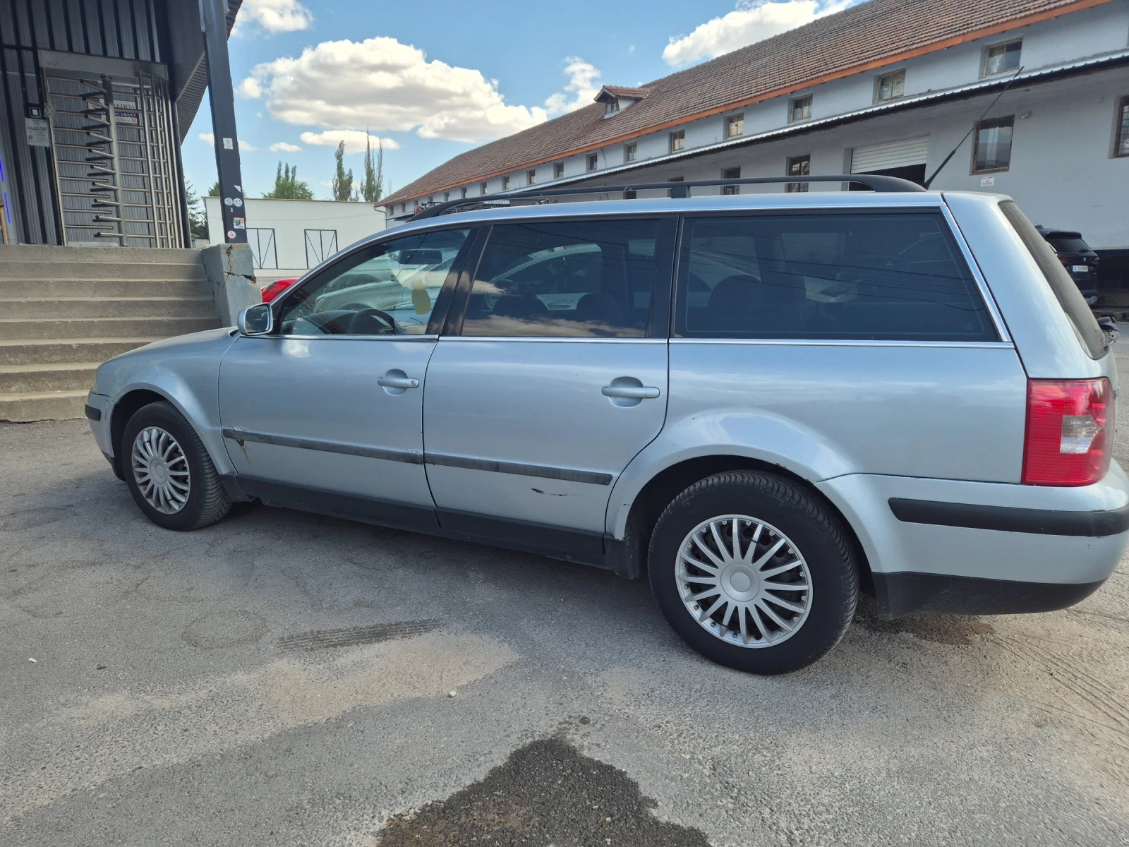 VW Passat 1.9TDI, снимка 2 - Автомобили и джипове - 55663469
