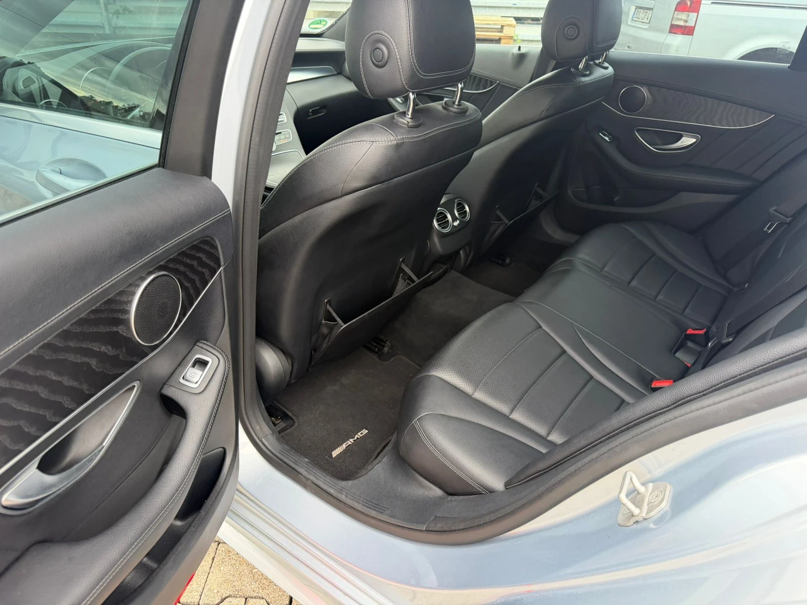 Mercedes-Benz C 200 AMG STYLING, 150хил.км, бензин, автоматик , снимка 10 - Автомобили и джипове - 55856816