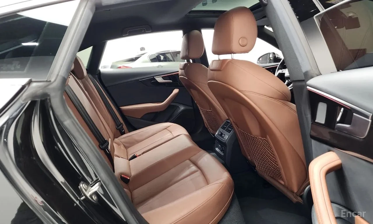 Audi A5  45 TFSI Quattro Premium Sportback / Автокредит , снимка 12 - Автомобили и джипове - 56126979