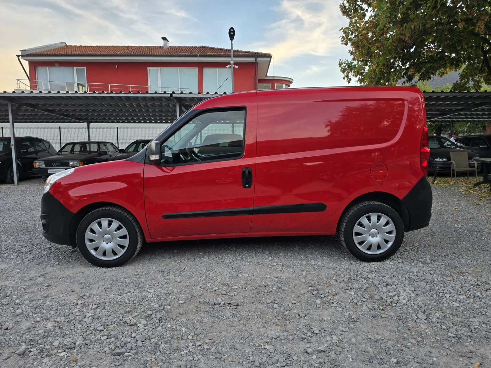 Opel Combo 1.4TURBO EURO6, снимка 4 - Автомобили и джипове - 56364470