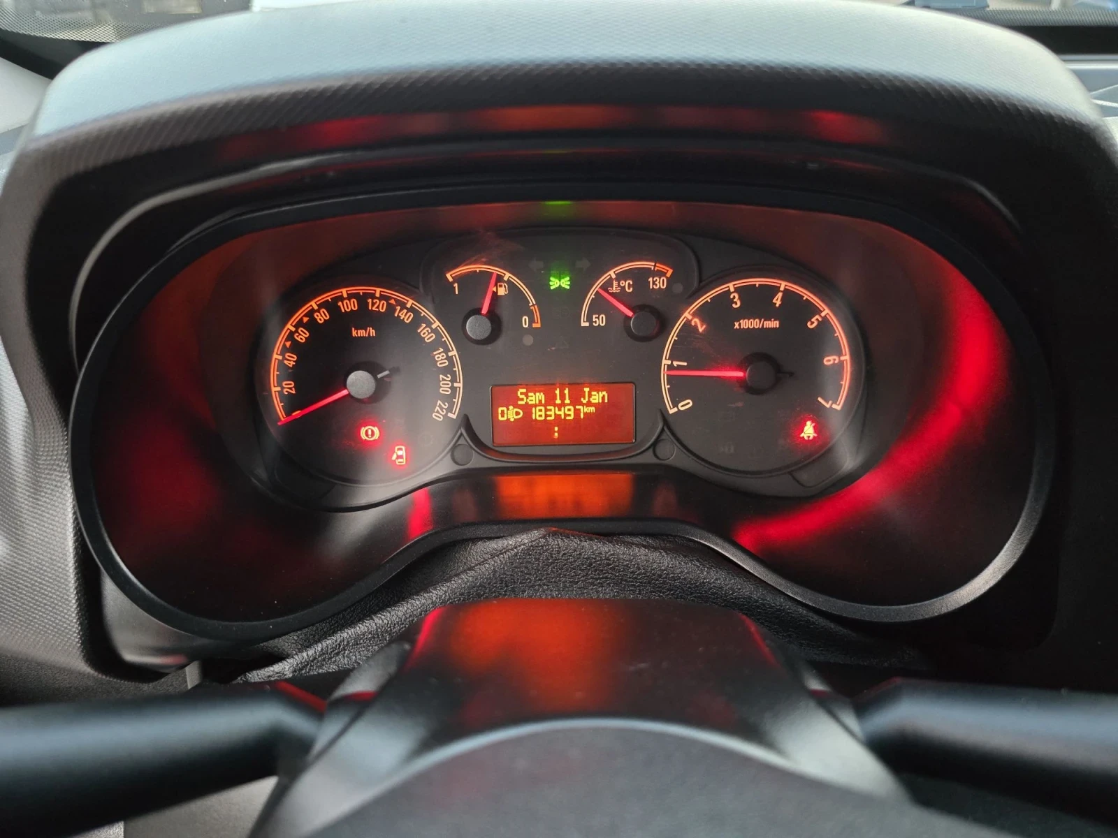 Opel Combo 1.4TURBO EURO6, снимка 12 - Автомобили и джипове - 56364470