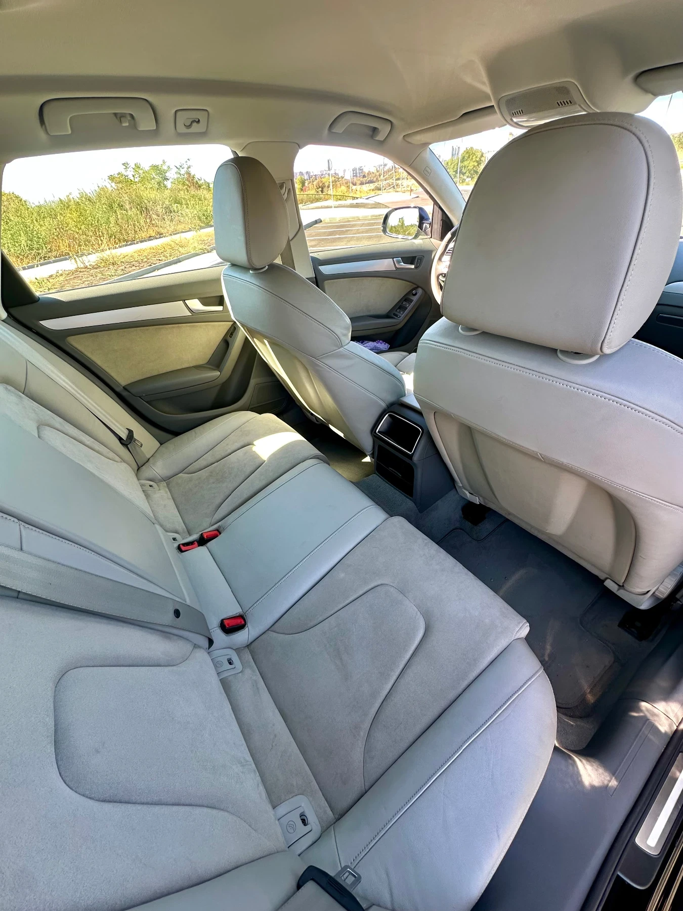 Audi A4 2.0 TDI, снимка 10 - Автомобили и джипове - 56439901