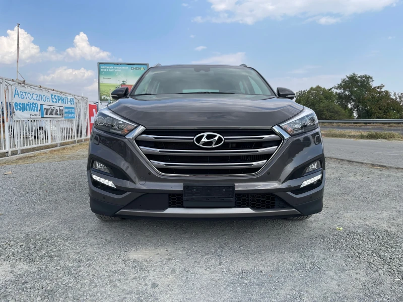 Hyundai Tucson 2.0 AUT. NAVI ШВЕЙЦАРИЯ, снимка 5 - Автомобили и джипове - 47147211