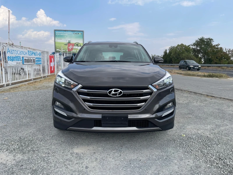 Hyundai Tucson 2.0 AUT. NAVI ШВЕЙЦАРИЯ, снимка 6 - Автомобили и джипове - 47147211