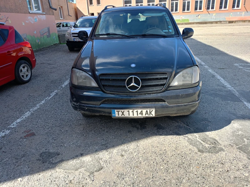 Mercedes-Benz ML 270, снимка 2 - Автомобили и джипове - 47403963