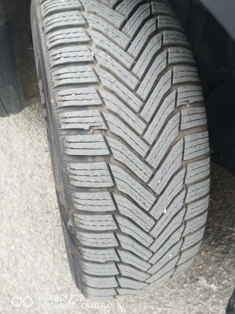 BMW X1 2.0 190 коня ХДРАЙВ лед фарове, снимка 14 - Автомобили и джипове - 51221757