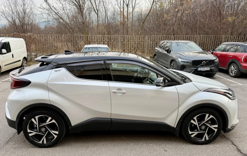 Toyota C-HR Bi Tone, снимка 10 - Автомобили и джипове - 52640941