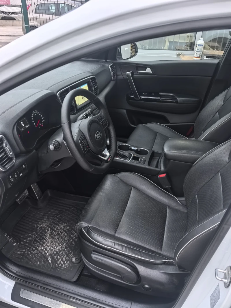 Kia Sportage 1.6 T-GDI GT-line 4X4 , снимка 8 - Автомобили и джипове - 53090594