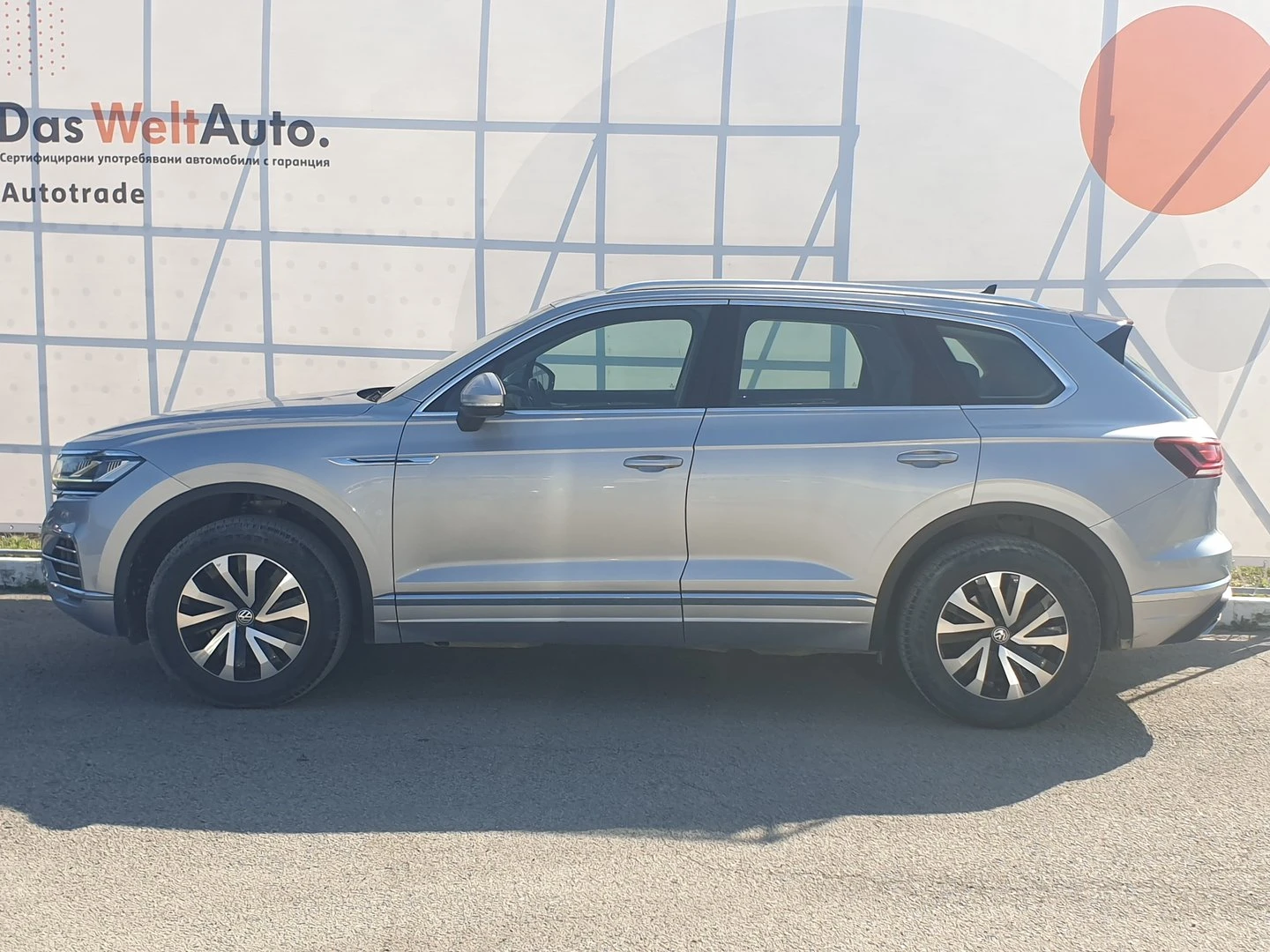 VW Touareg V6 TDI BMT 4MOTION - изображение 2