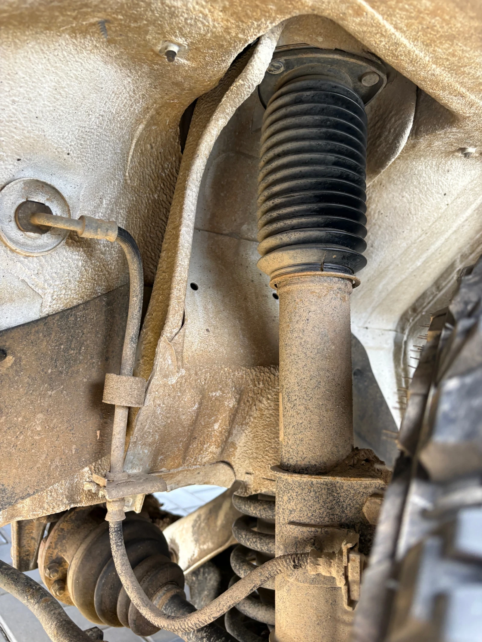 Suzuki Vitara, снимка 13 - Автомобили и джипове - 53739993