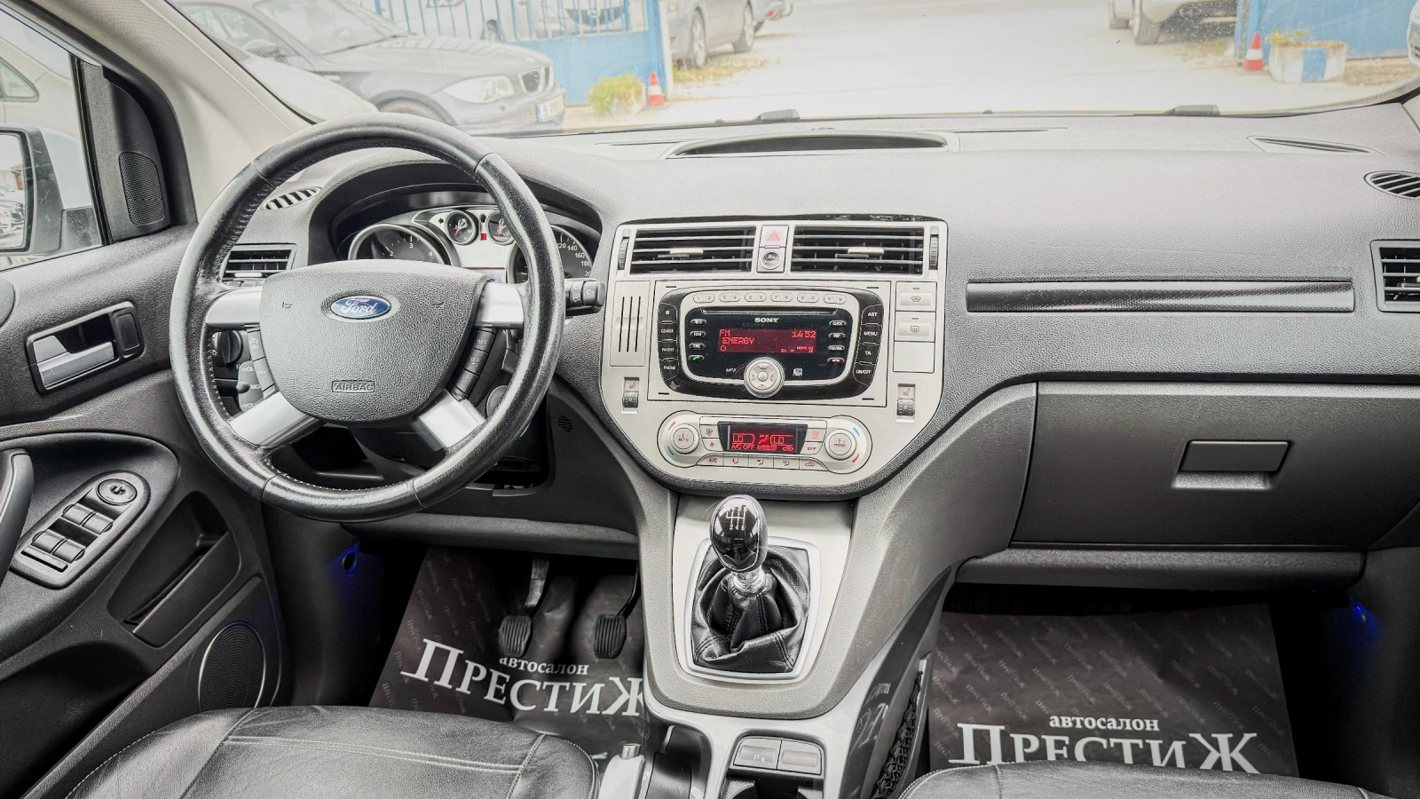 Ford Kuga 2.0CDTI - TITANIUM -4x4 - 6ck., снимка 9 - Автомобили и джипове - 54357647