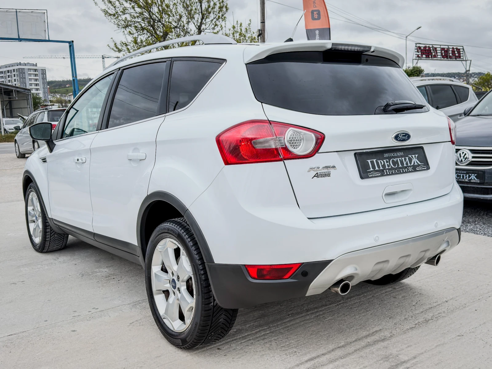 Ford Kuga 2.0CDTI - TITANIUM -4x4 - 6ck., снимка 6 - Автомобили и джипове - 54357647