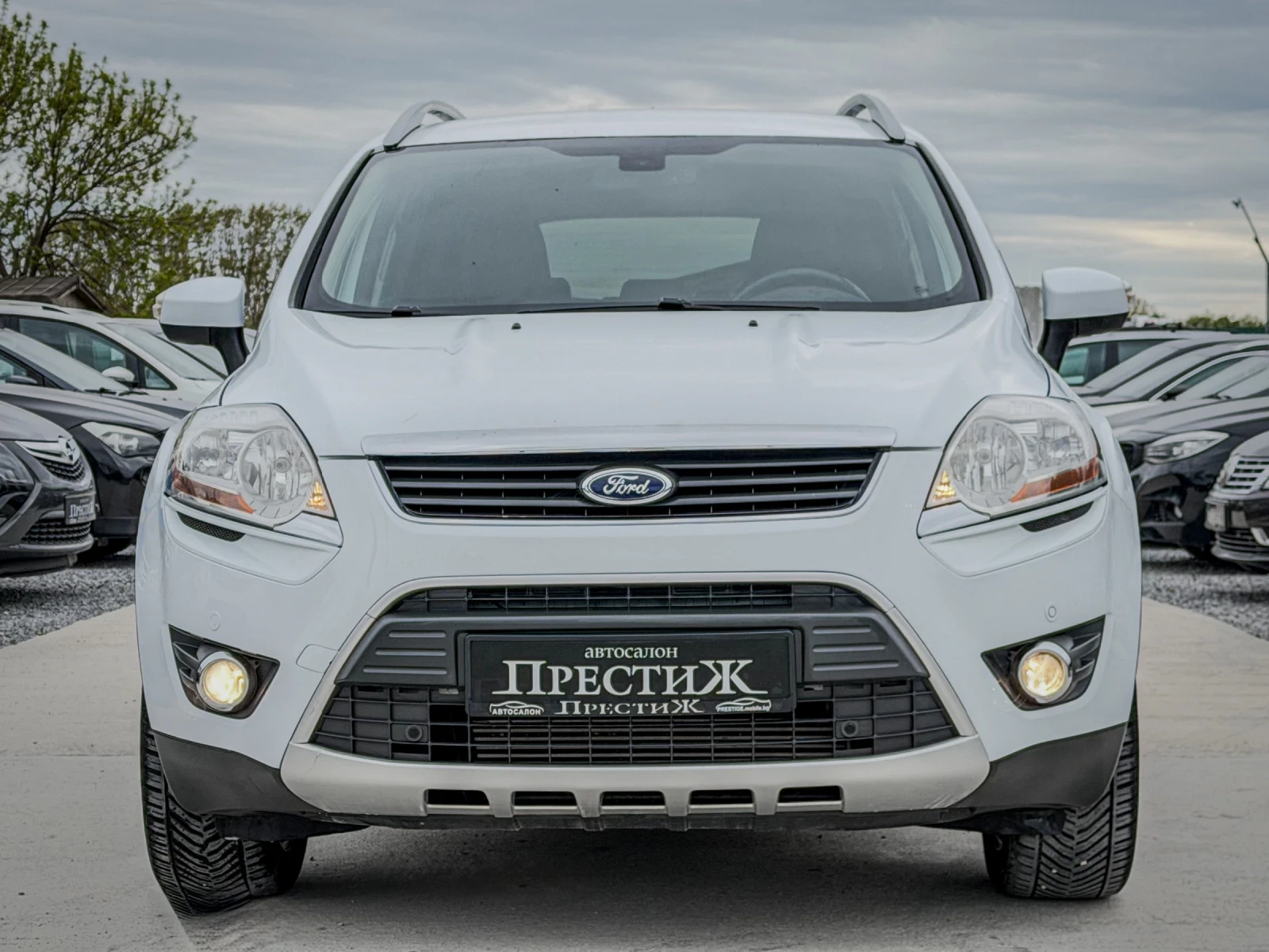 Ford Kuga 2.0CDTI - TITANIUM -4x4 - 6ck., снимка 2 - Автомобили и джипове - 54357647