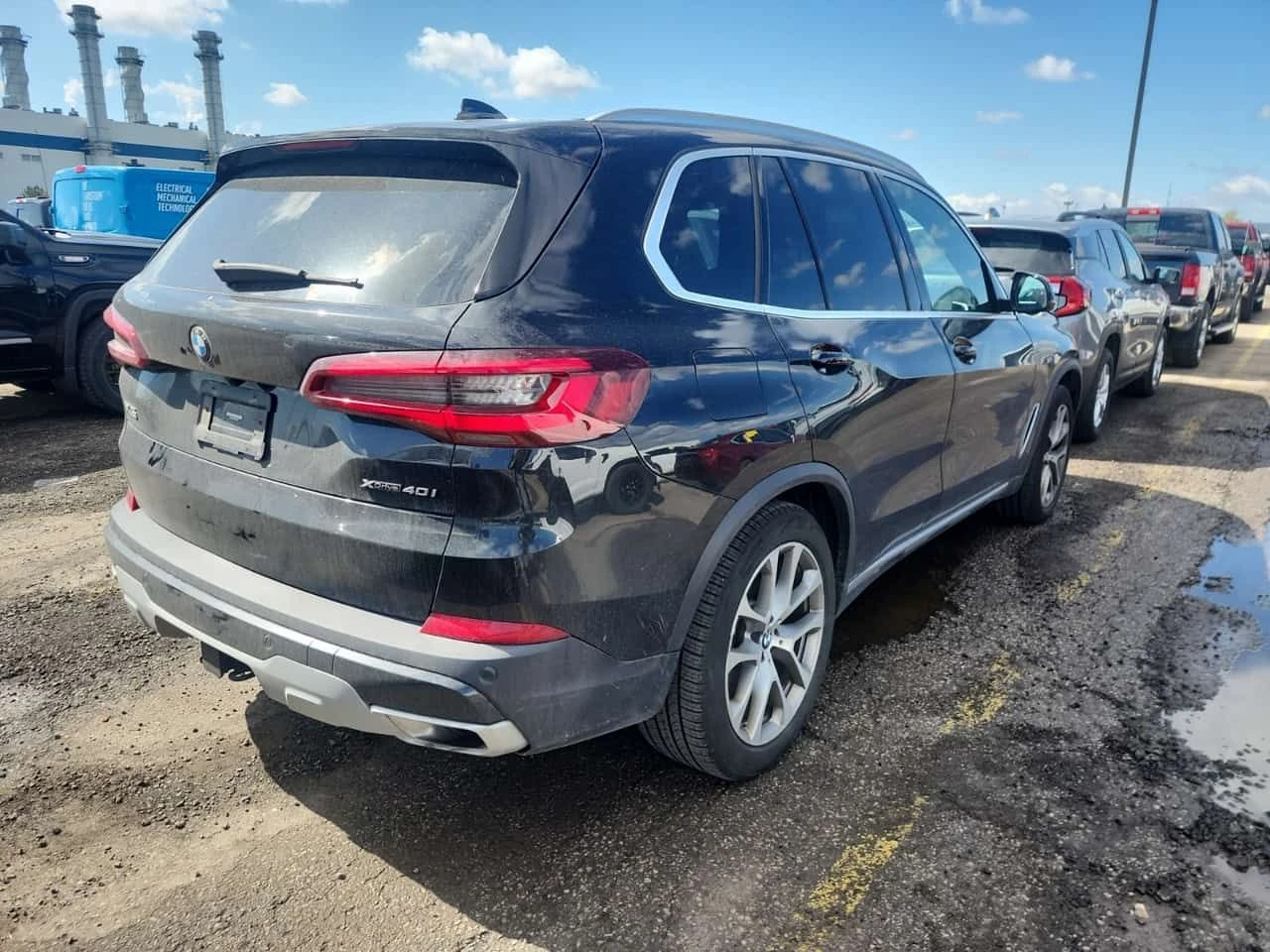 BMW X5 * XDRIVE40I * ОБДУХВАНЕ* H/K* PANO* 2 КЛЮЧА , снимка 3 - Автомобили и джипове - 54480121