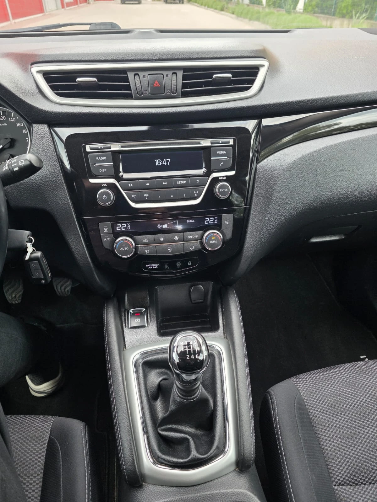 Nissan Qashqai, снимка 12 - Автомобили и джипове - 54575703