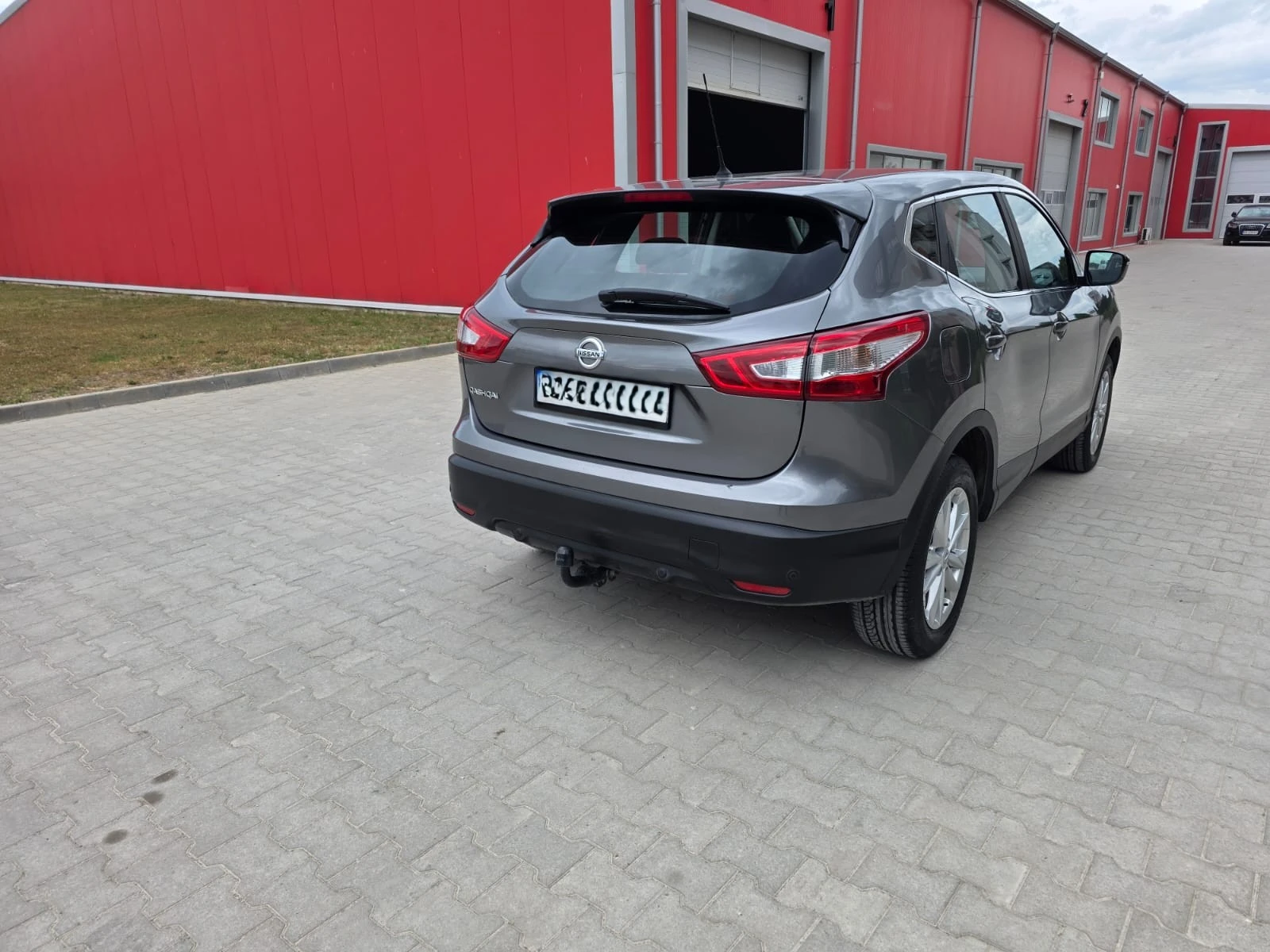 Nissan Qashqai, снимка 4 - Автомобили и джипове - 54575703