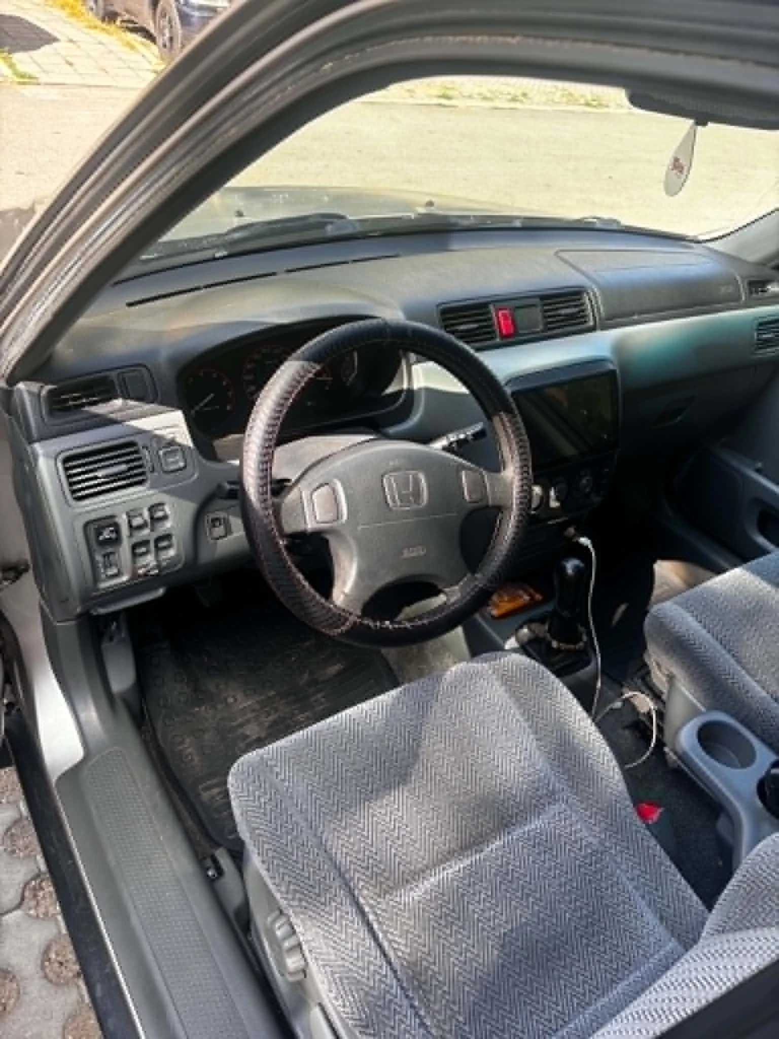 Honda Cr-v 2.0i, снимка 5 - Автомобили и джипове - 54678034