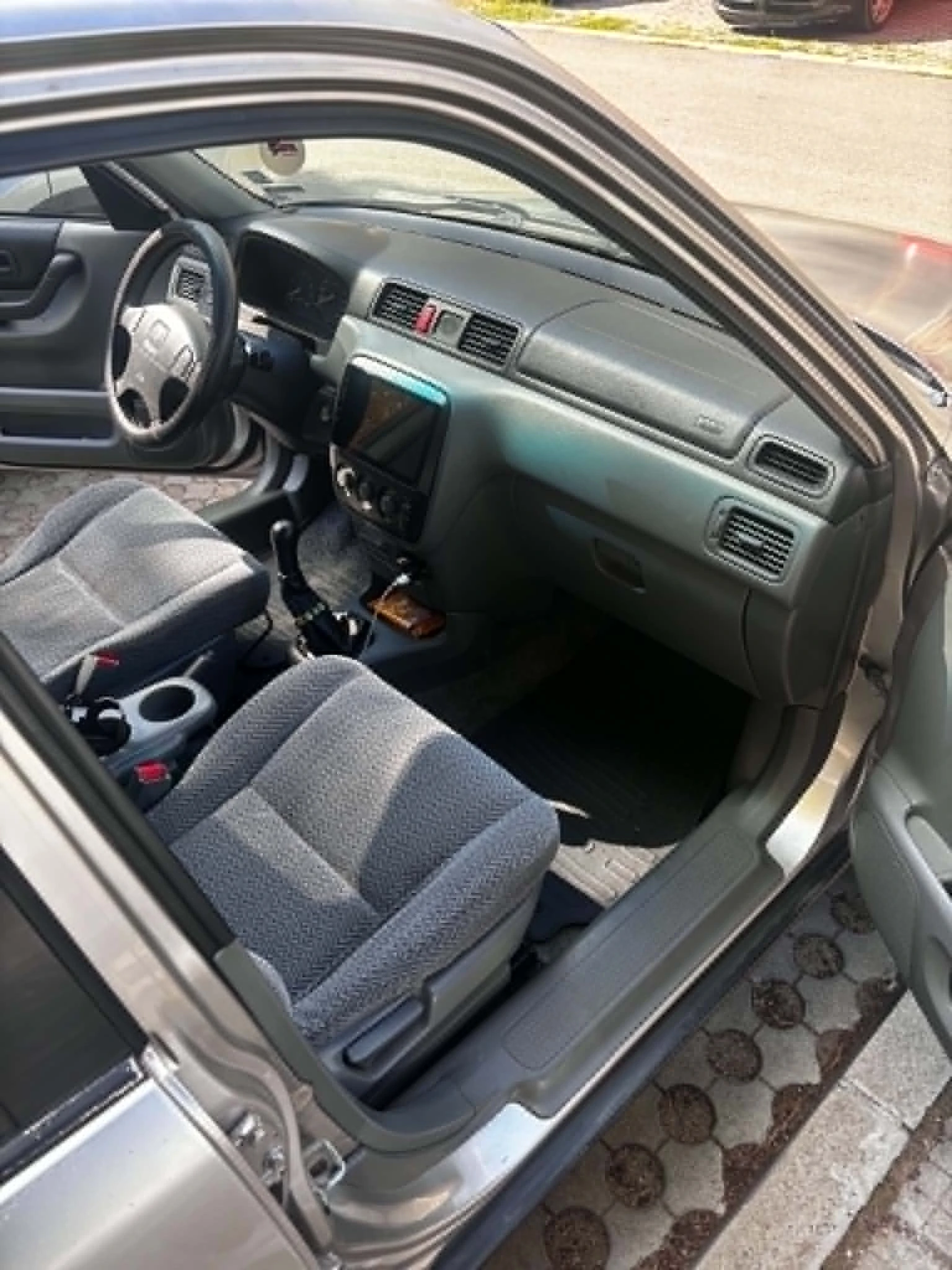 Honda Cr-v 2.0i, снимка 4 - Автомобили и джипове - 54678034