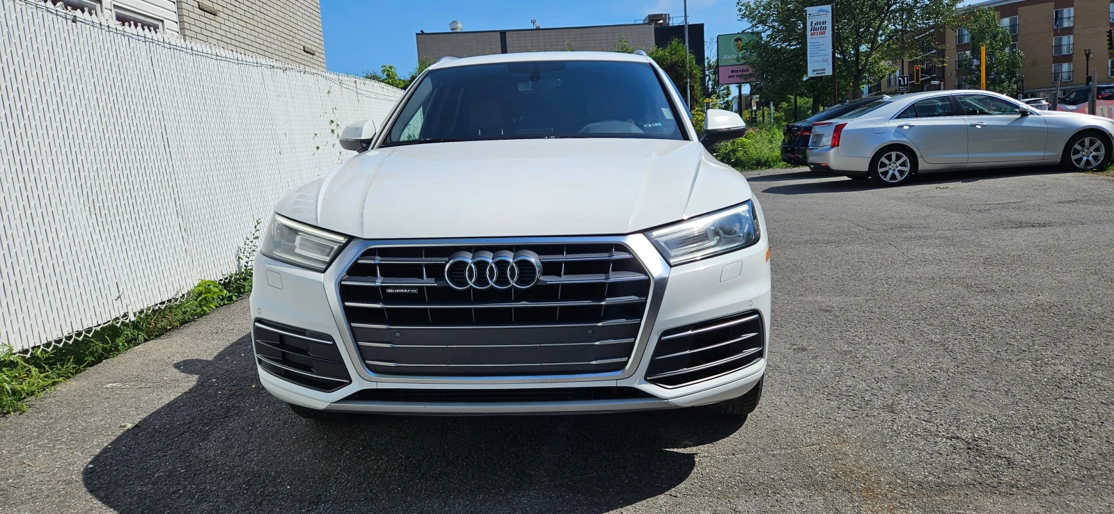 Audi Q5 Komfort / CAMERA / CARFAX / АВТОКРЕДИТ 