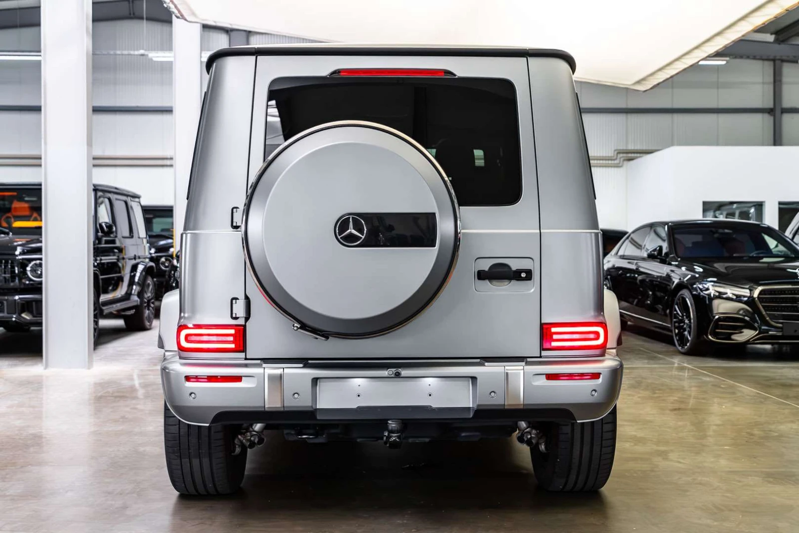 Mercedes-Benz G 450 FACELIFT* TECHNIK PAKET* AMG LINE* BURMESTER* , снимка 6 - Автомобили и джипове - 55964007