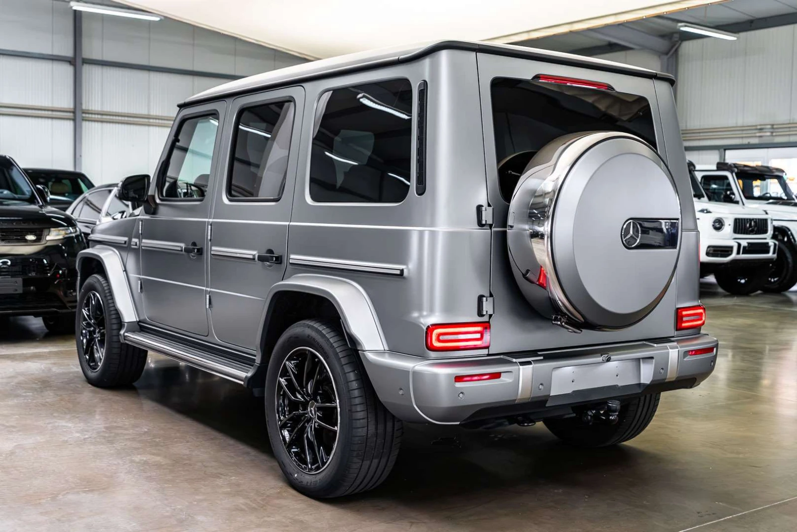 Mercedes-Benz G 450 FACELIFT* TECHNIK PAKET* AMG LINE* BURMESTER* , снимка 5 - Автомобили и джипове - 55964007