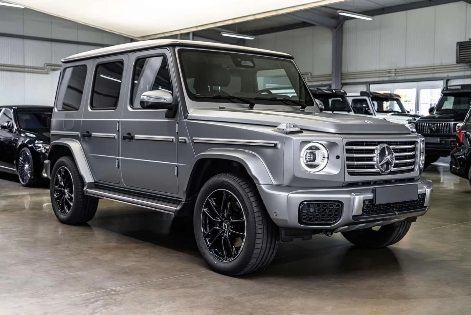 Mercedes-Benz G 450 FACELIFT* TECHNIK PAKET* AMG LINE* BURMESTER* 