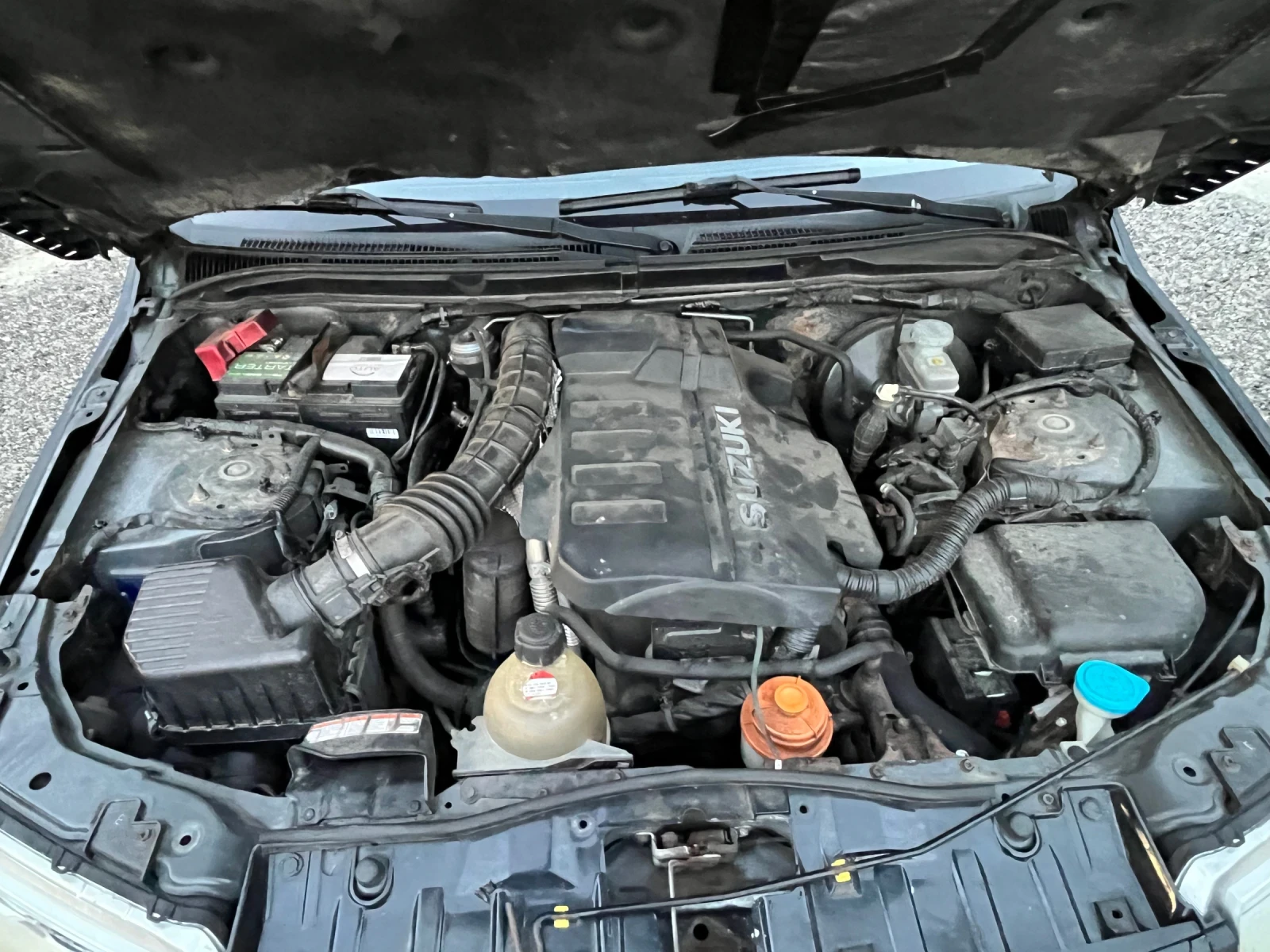 Suzuki Grand vitara 1.9 129кс, снимка 14 - Автомобили и джипове - 56011743