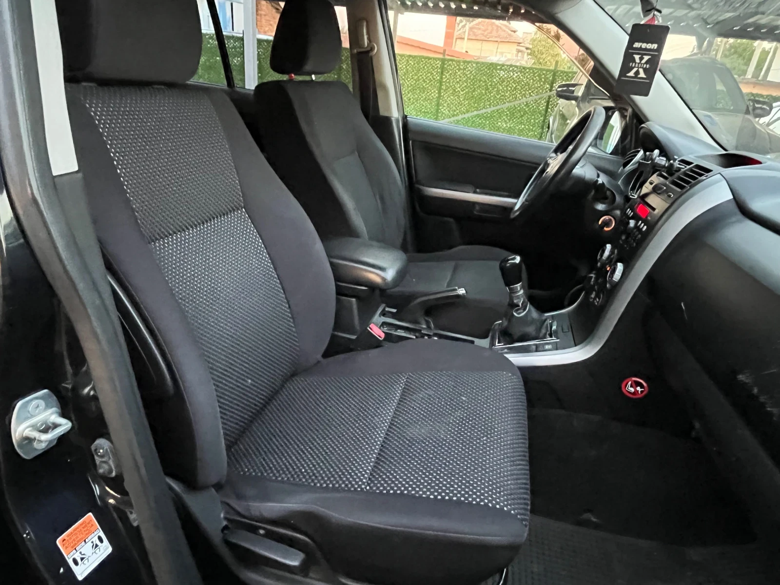 Suzuki Grand vitara 1.9 129кс, снимка 12 - Автомобили и джипове - 56011743