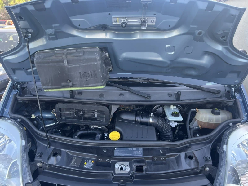 Renault Trafic 2.0 DCI 115k.c 8+ 1, снимка 17 - Бусове и автобуси - 51606151