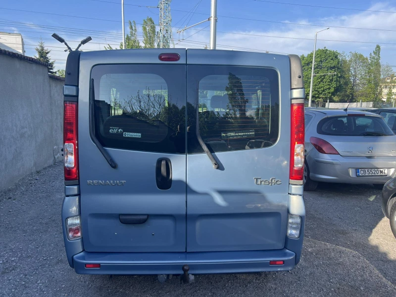 Renault Trafic 2.0 DCI 115k.c 8+ 1, снимка 8 - Бусове и автобуси - 51606151