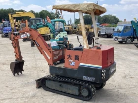 Багер Takeuchi TB120 - ОЧАКВАН 30.10.2026!!!, снимка 3