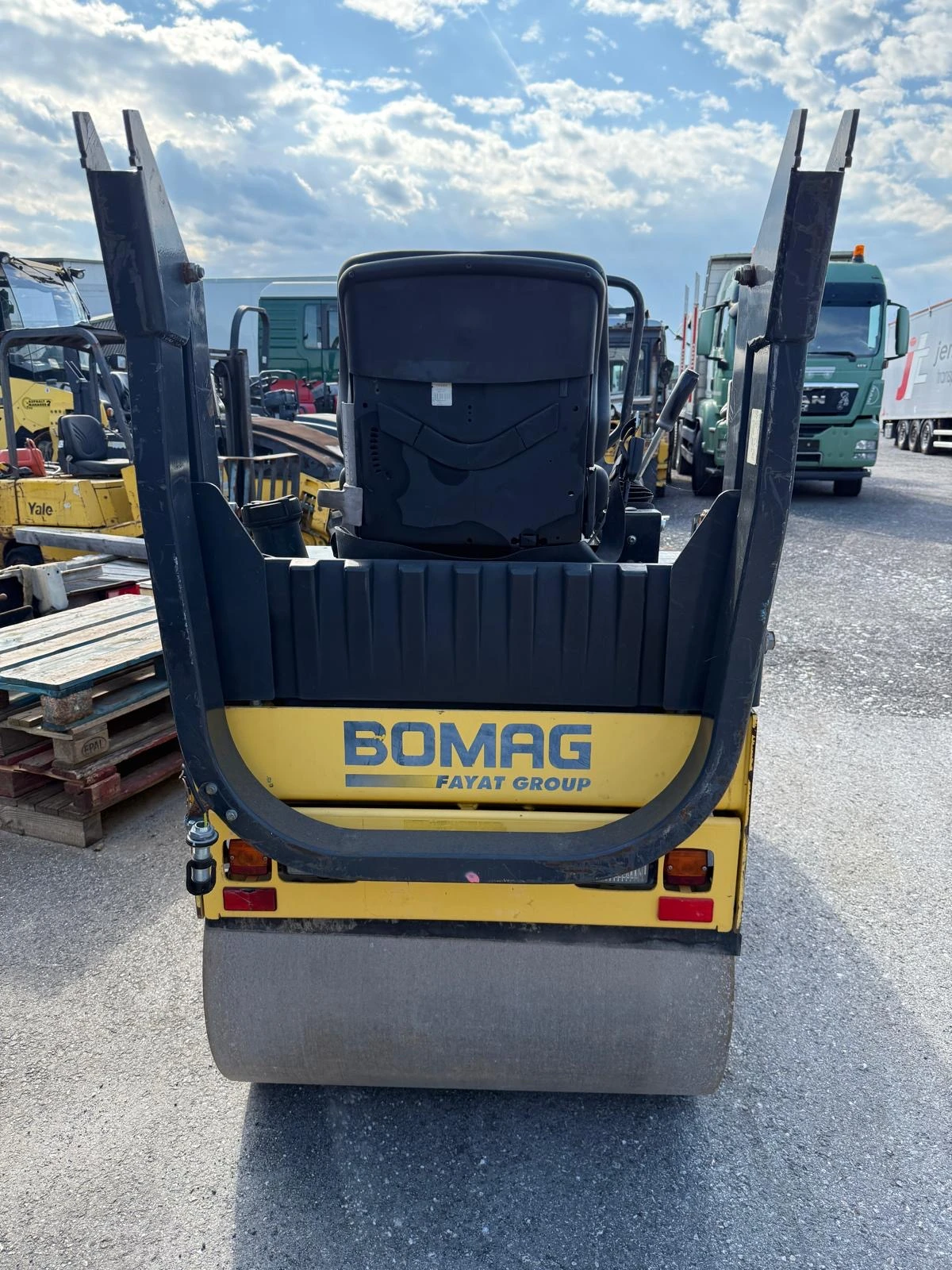 Валяк BOMAG Два броя BW 144, Нов внос, , , , , снимка 11 - Индустриална техника - 53830586