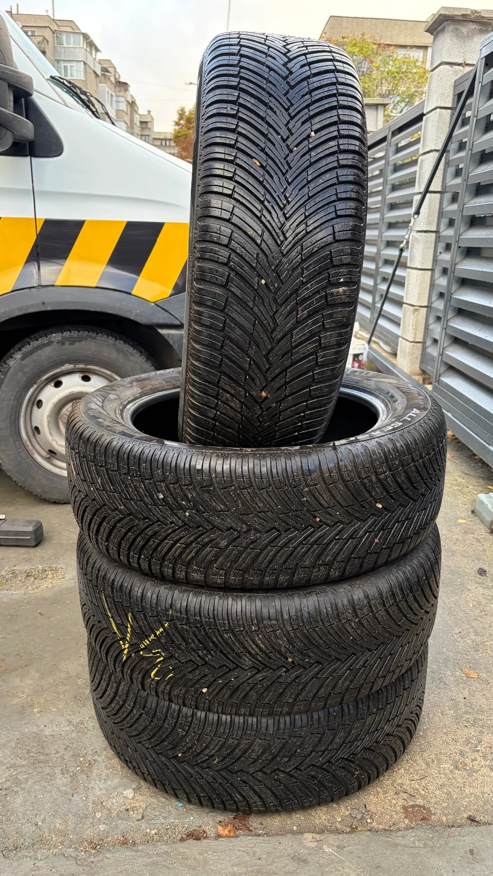 ���� 235/55R19 | Mobile.bg � ����������� 4