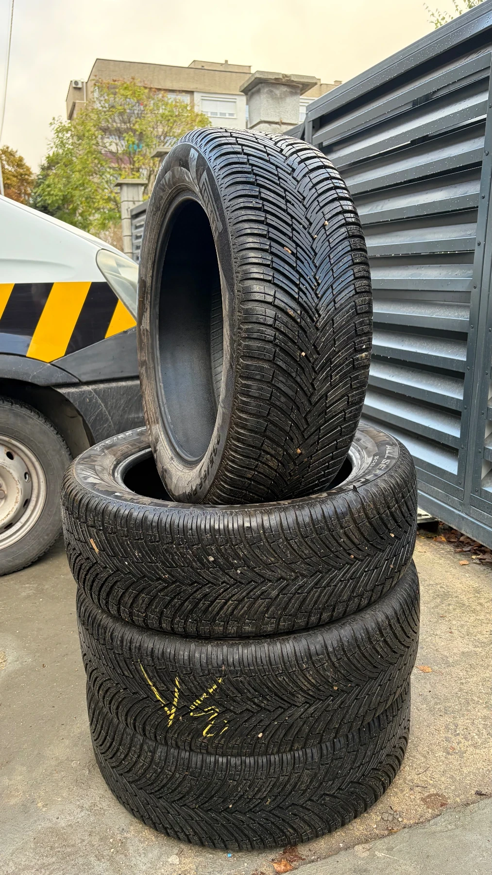 ���� 235/55R19 | Mobile.bg � ����������� 3