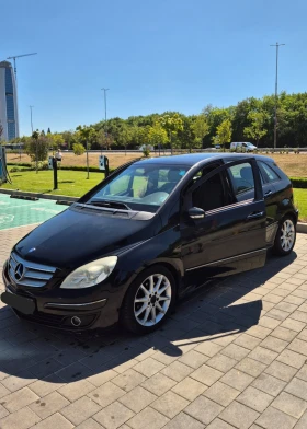     Mercedes-Benz B 180 