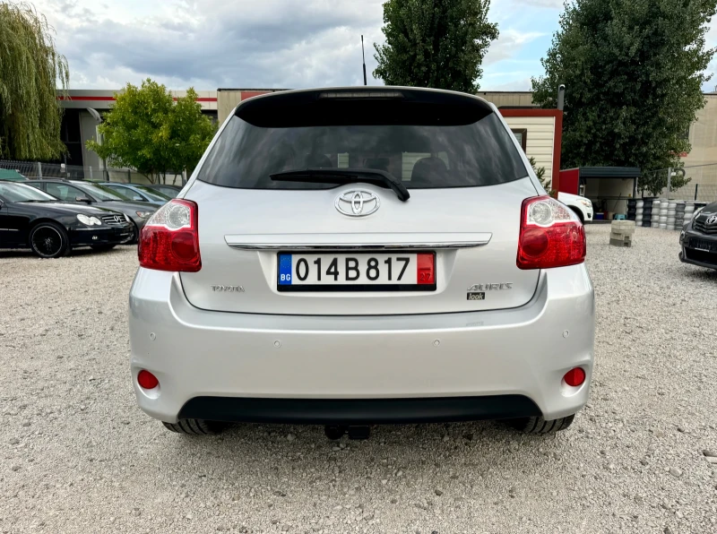 Toyota Auris 1.8i ТОП СЪСТОЯНИЕ !!!, снимка 4 - Автомобили и джипове - 47362246