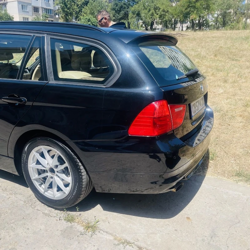 BMW 318 i, снимка 2 - Автомобили и джипове - 47738284