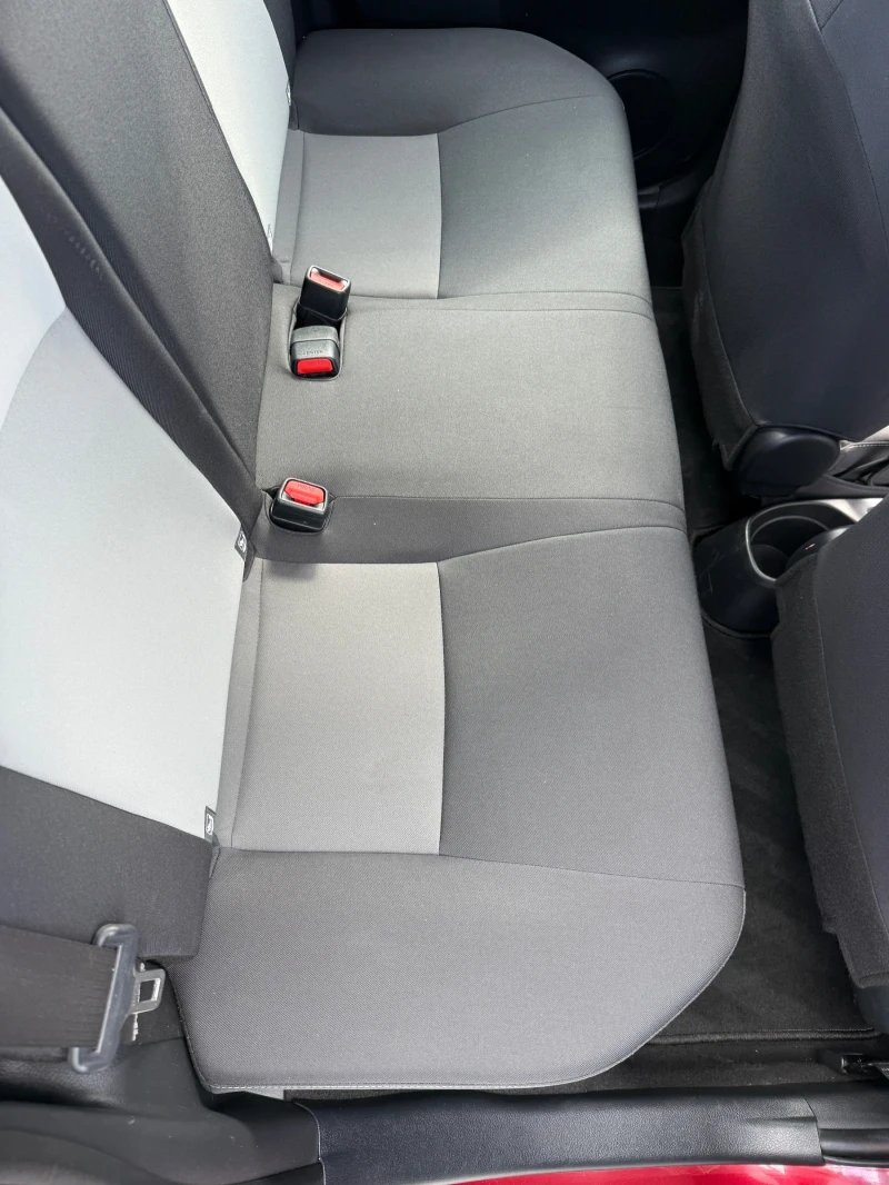 Toyota Yaris 1.5 VVT-i, снимка 11 - Автомобили и джипове - 51375585