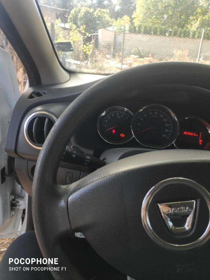 Dacia Sandero, снимка 11 - Автомобили и джипове - 52302204