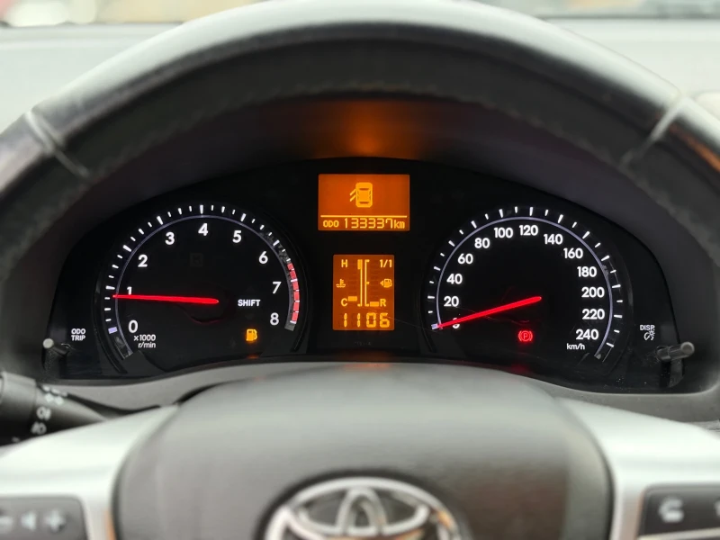 Toyota Avensis 1.8i-147КС ФЕЙСЛИФТ / НАВИГАЦИЯ / КАМЕРА / БОРДО , снимка 17 - Автомобили и джипове - 52652592