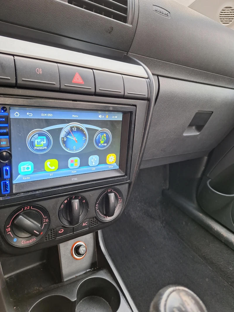 VW Fox 1.2 , снимка 8 - Автомобили и джипове - 53292049